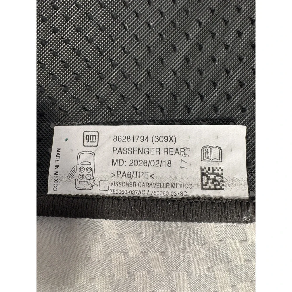 GM OEM Carpet Floor‎ Mats Set of 4 Black Charcoal #86281794 Front & Rear